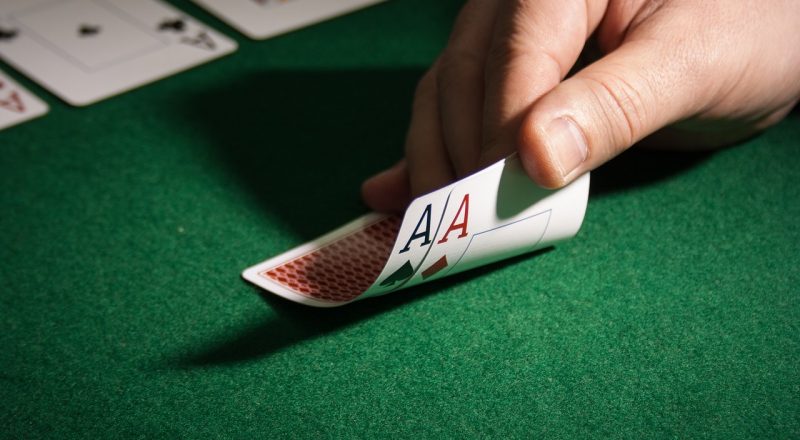 Perché piace il poker Texas hold em e come giocare online senza soldi
